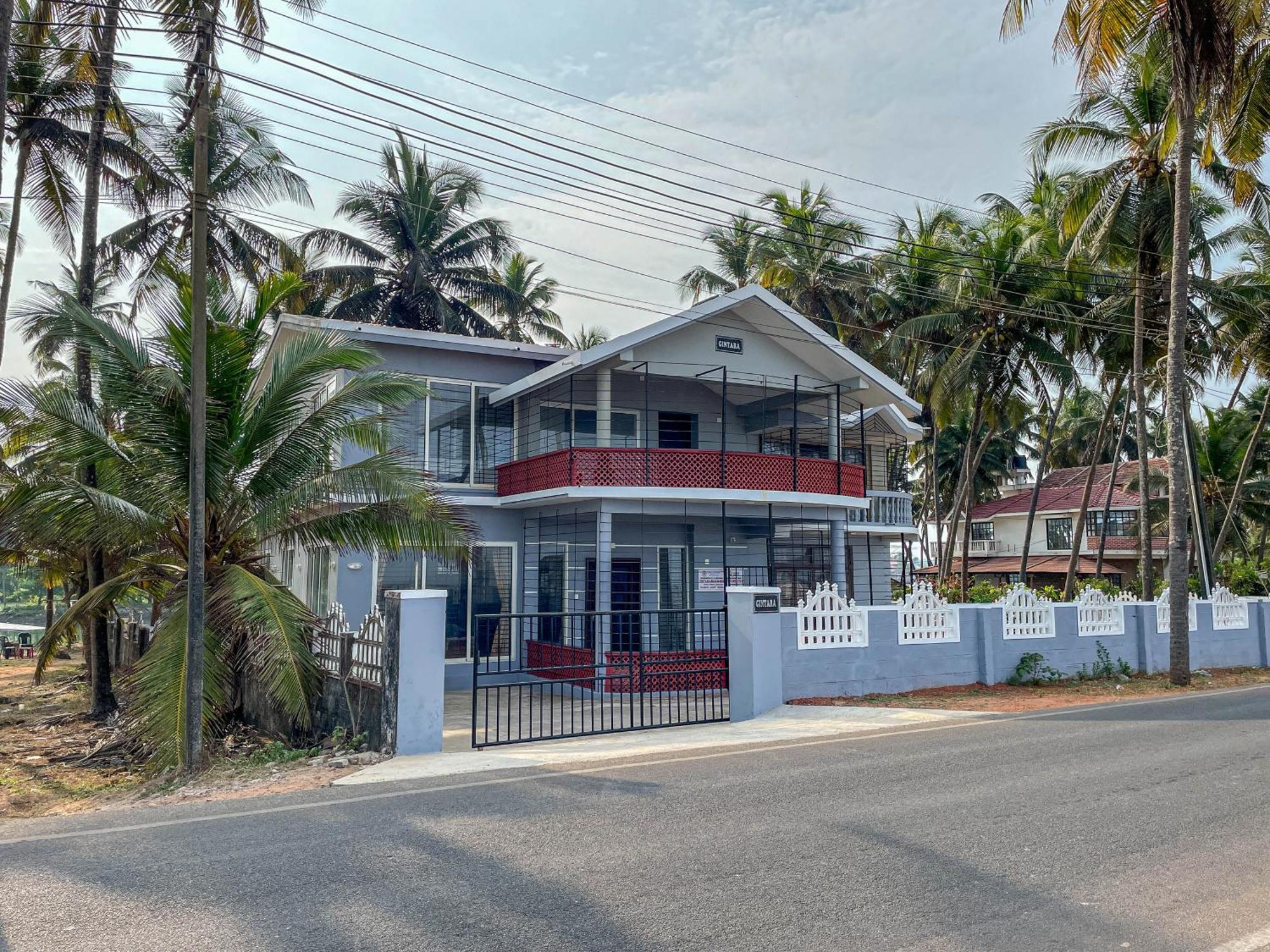 Gintara Beach Homestay By Evaddo Kalyānpur Exterior foto