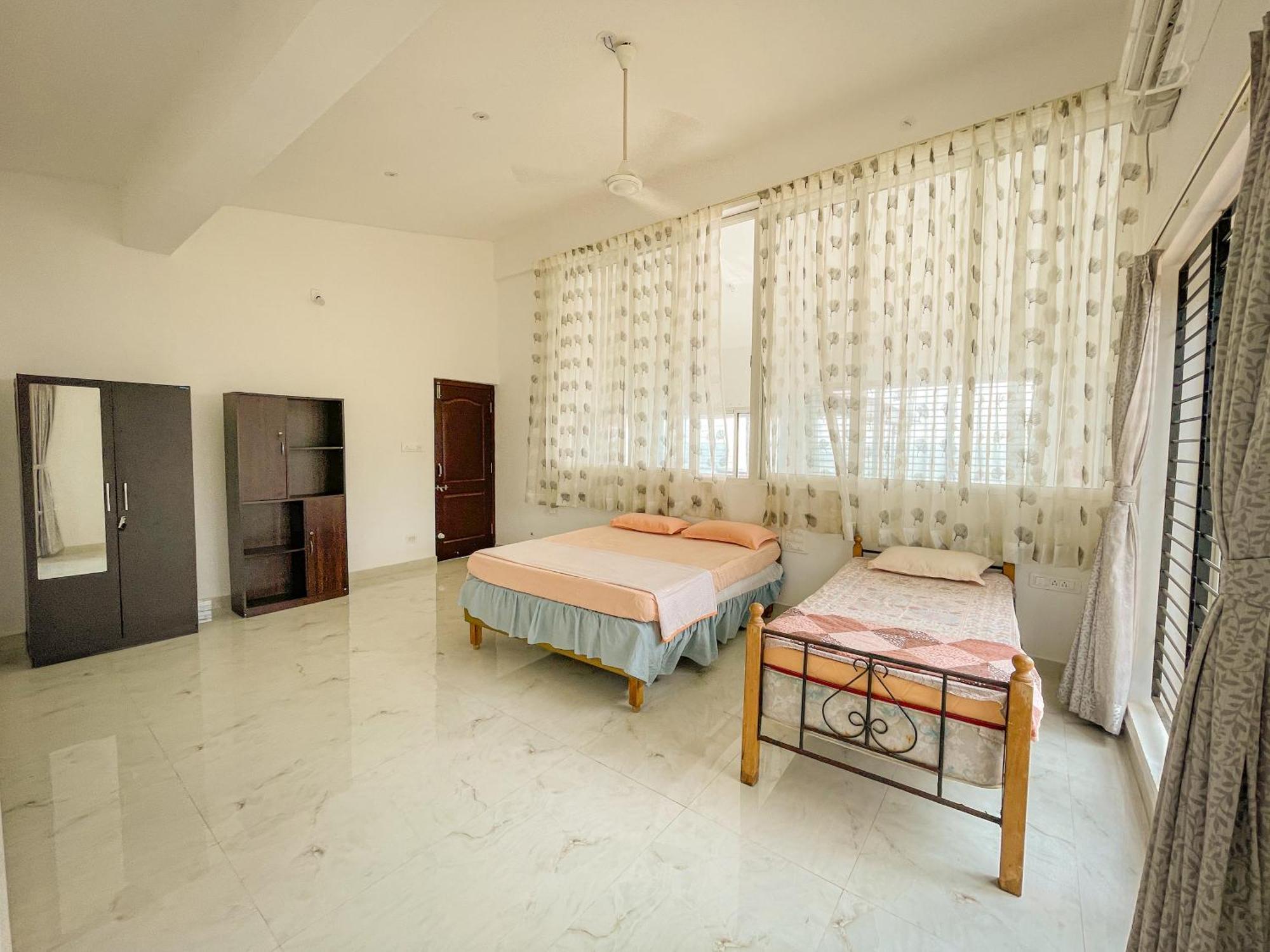 Gintara Beach Homestay By Evaddo Kalyānpur Exterior foto